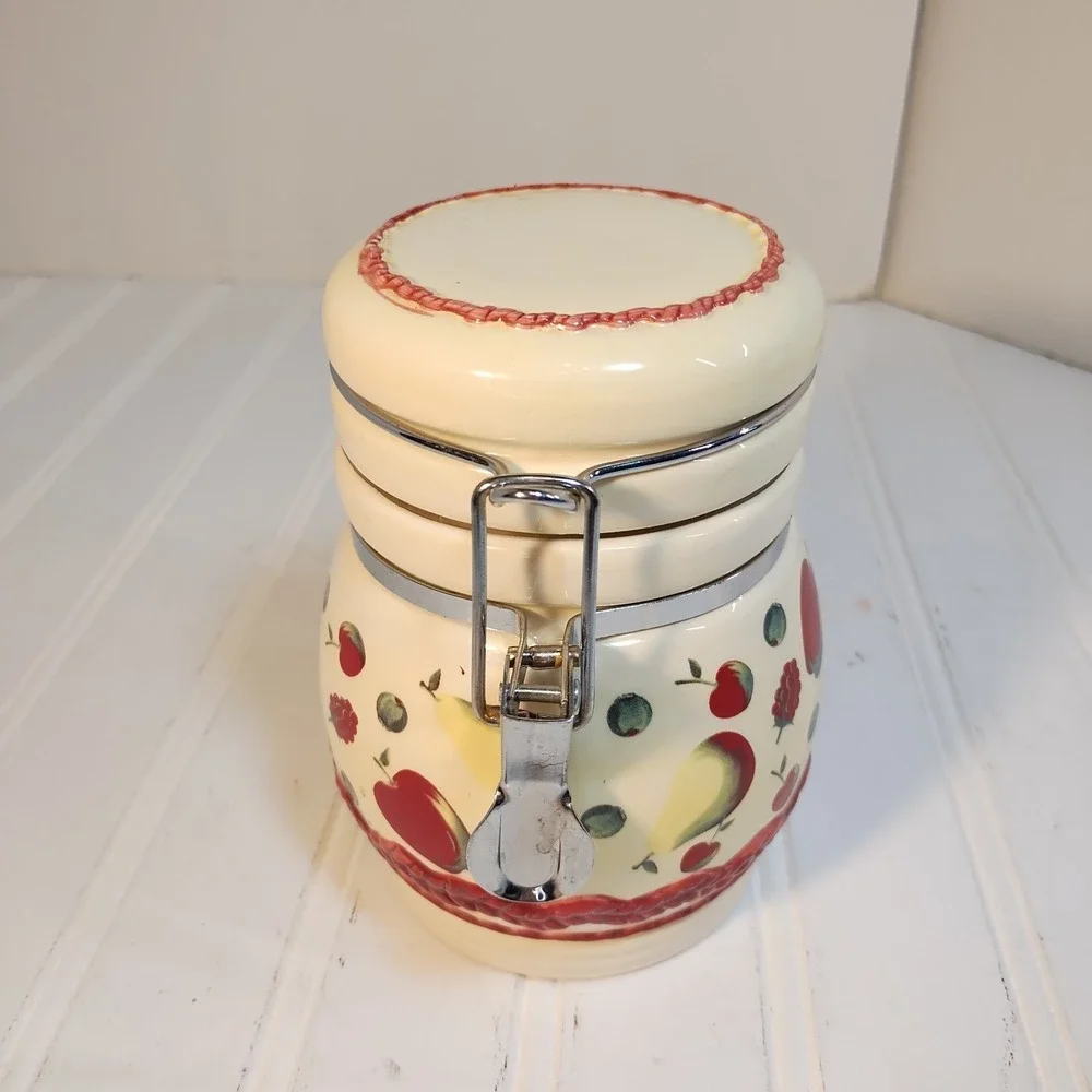 N/A vintagevapple pear
